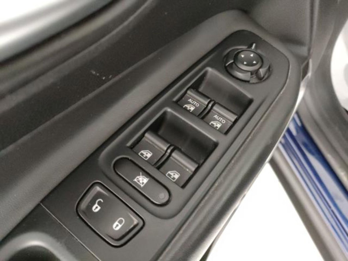 Jeep Renegade 1.6 Mjt 120 CV Limited (17)