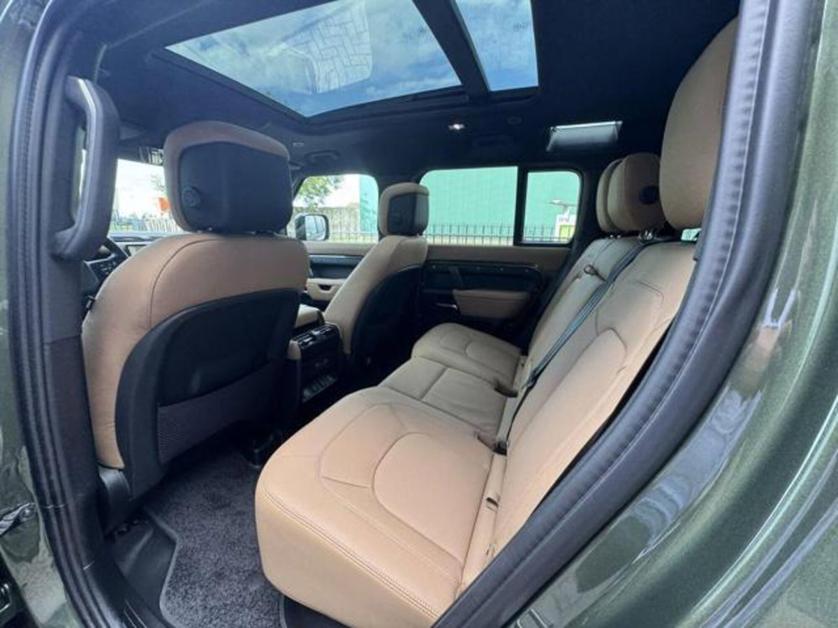 Land Rover Defender 110 2.0 phev X-Dynamic HSE awd 300cv auto 6p.ti (13)