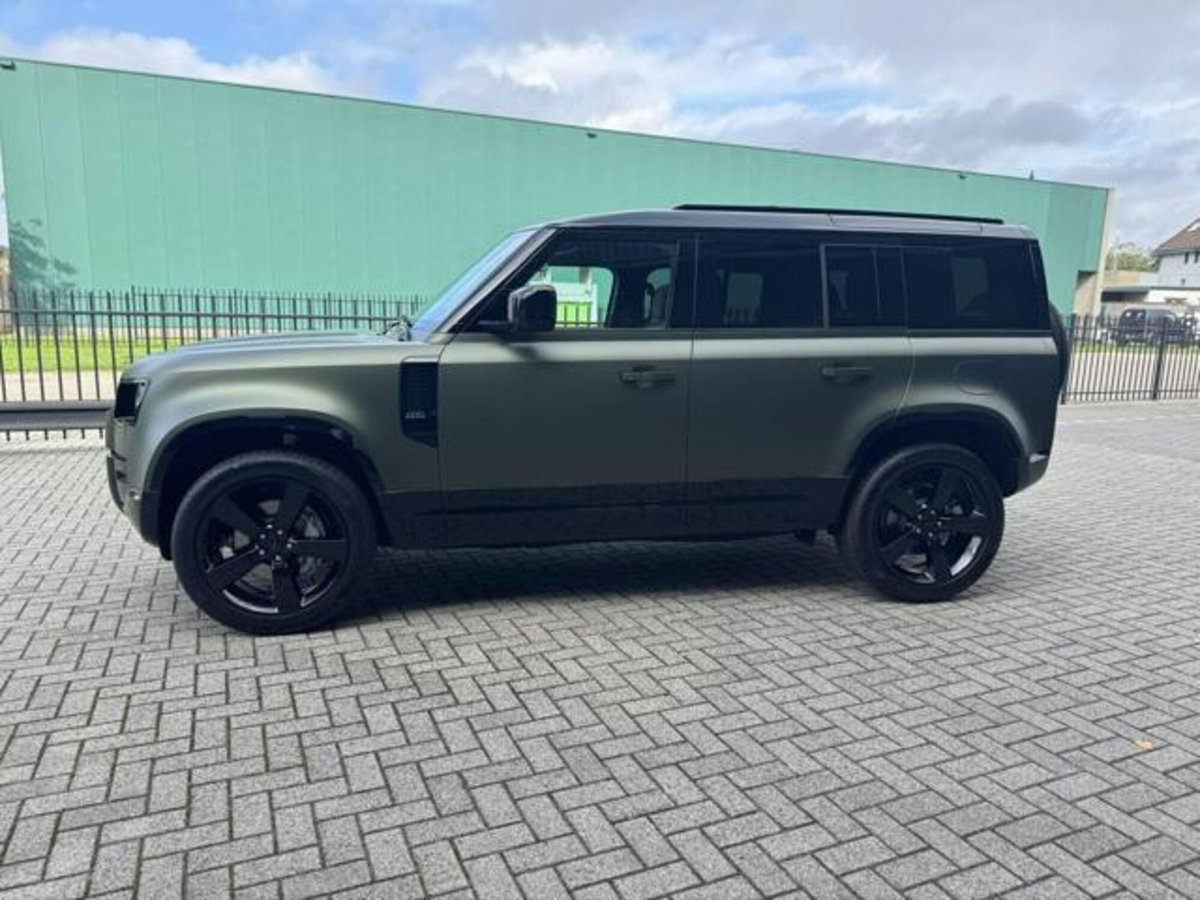 Land Rover Defender 110 2.0 phev X-Dynamic HSE awd 300cv auto 6p.ti (17)