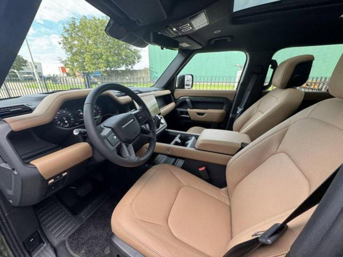 Land Rover Defender 110 2.0 phev X-Dynamic HSE awd 300cv auto 6p.ti (8)