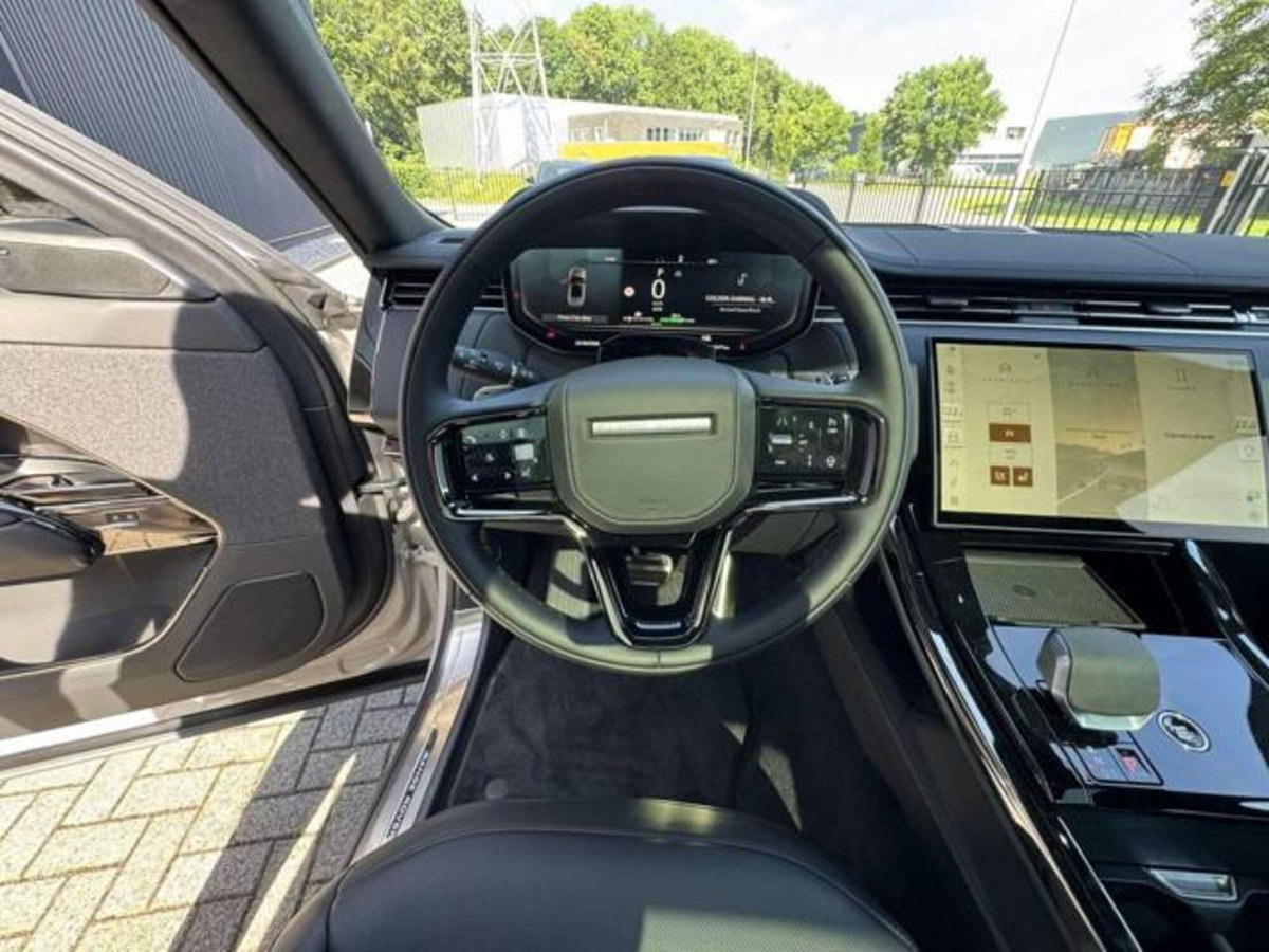 Land Rover Range Rover Sport 3.0 I6 MHEV SE (2)