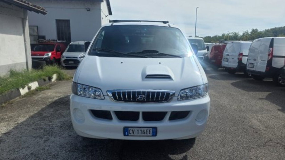 Hyundai H-1 Furgone 2.5 CRDI PC 3 posti Van Style (5)