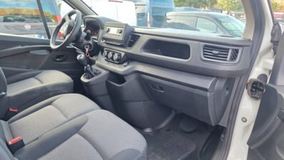 Nissan Primastar Furgone 27 2.0 dCi 110CV PC-TN Furgone Acenta Work (12)
