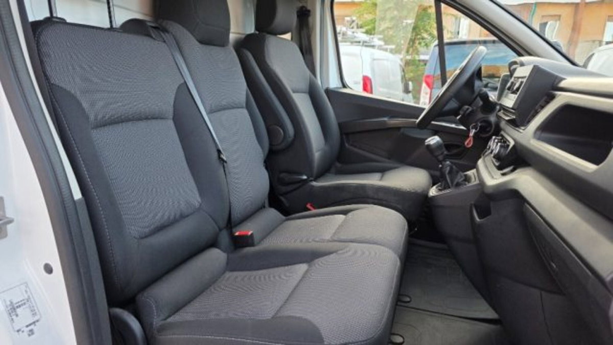 Nissan Primastar Furgone 27 2.0 dCi 110CV PC-TN Furgone Acenta Work (13)