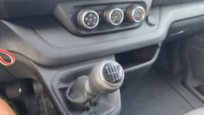 Nissan Primastar Furgone 27 2.0 dCi 110CV PC-TN Furgone Acenta Work (16)