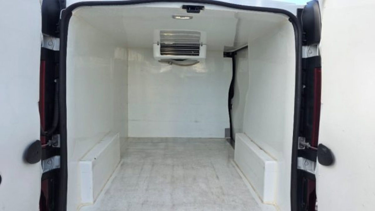 Nissan Primastar Furgone 27 2.0 dCi 110CV PC-TN Furgone Acenta Work (7)