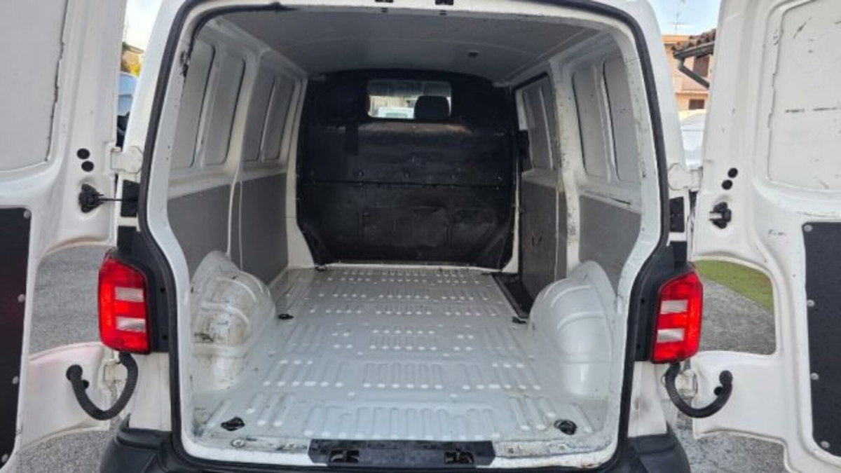 Volkswagen Veicoli Commerciali Transporter Furgone 2.0 TDI 102CV PC Kombi (7)