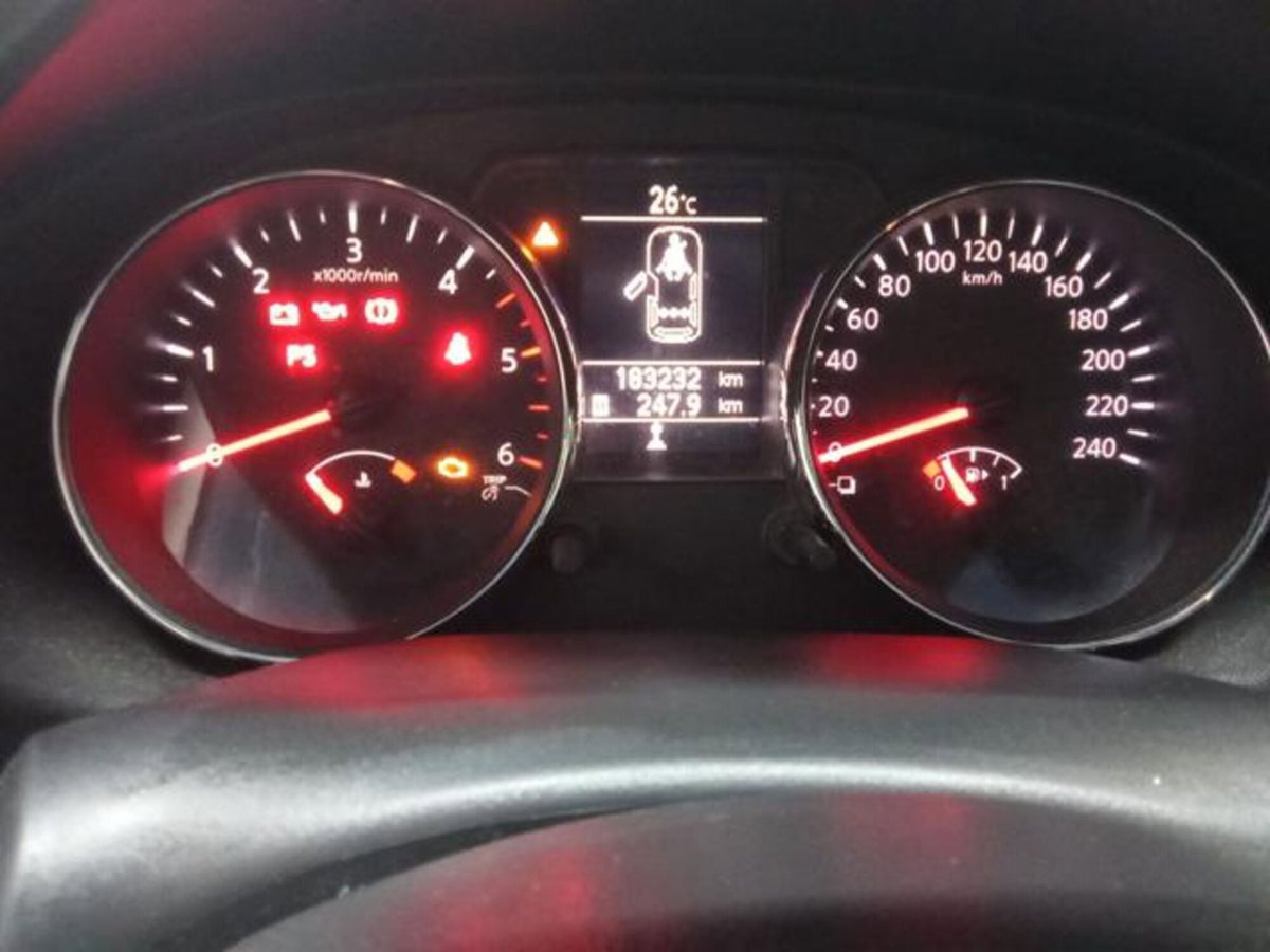 Nissan Qashqai 1.5 dCi DPF n-tec (10)