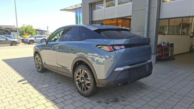 Peugeot 3008 1.2 hybrid GT Exclusive 145cv e-dcs6 (2)
