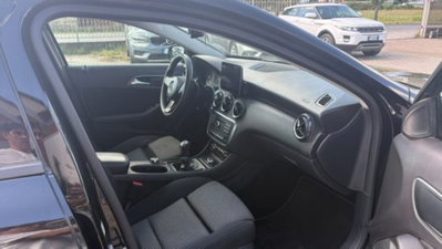 Mercedes-Benz GLA SUV 200 d Sport (17)