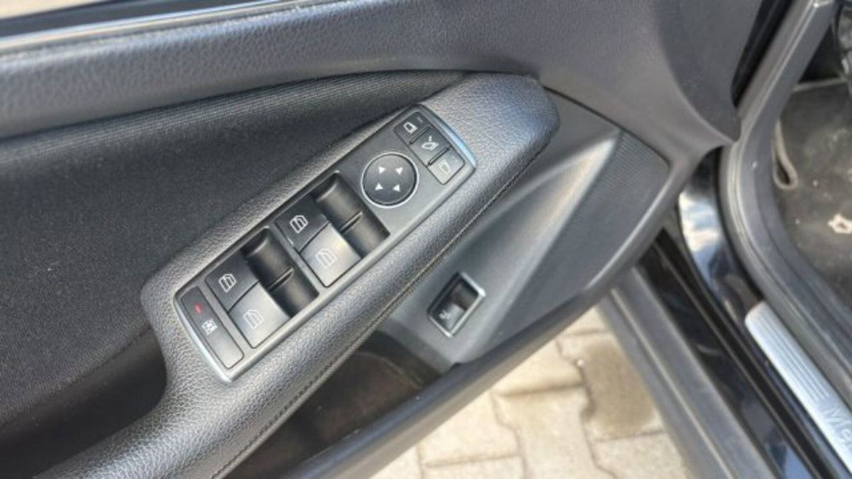 Mercedes-Benz GLA SUV 200 d Sport (7)