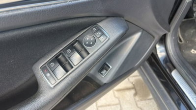 Mercedes-Benz GLA SUV 200 d Sport (7)