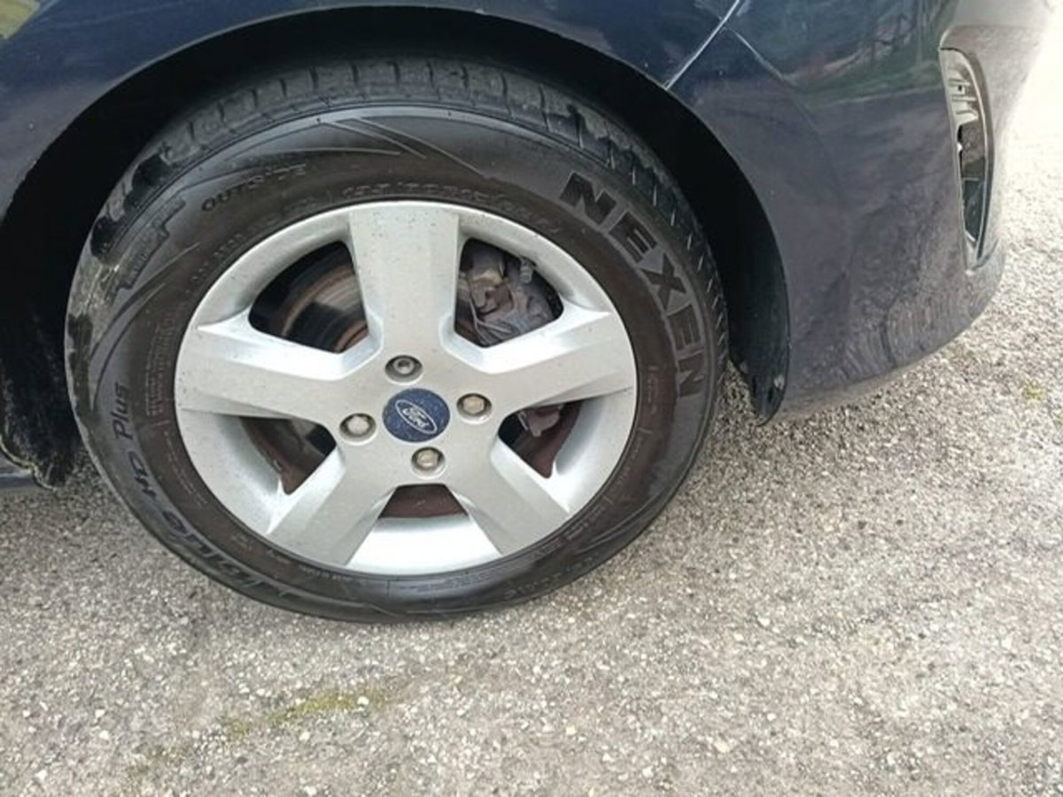 Ford Fiesta 1.5 TDCi 85 CV 3 porte  Business (14)