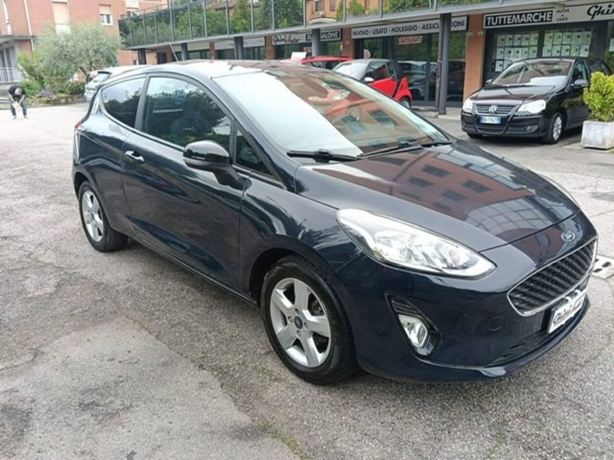 Ford Fiesta 1.5 TDCi 85 CV 3 porte  Business (2)