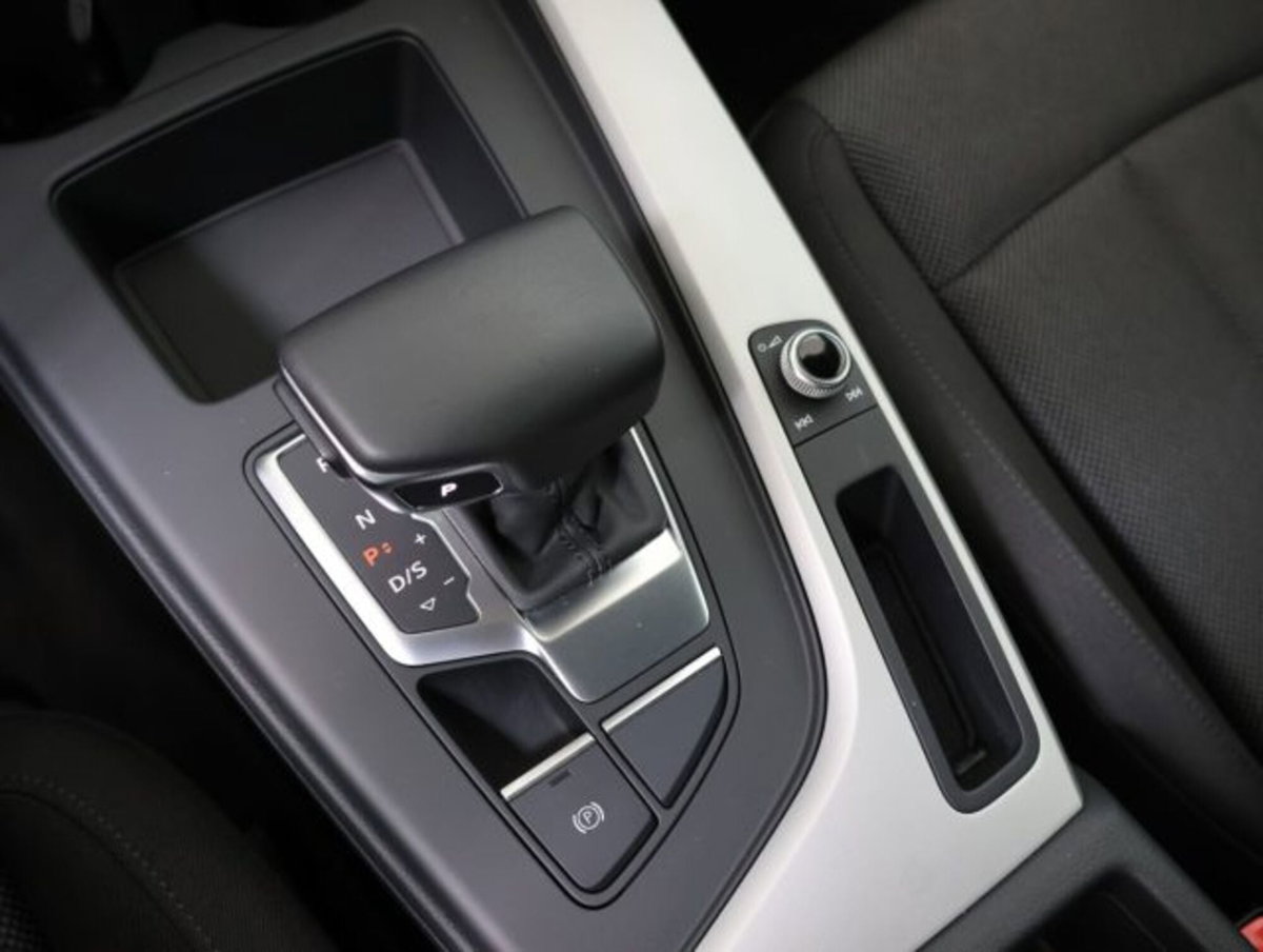 Audi A4 Avant 35 TFSI S tronic S line edition (19)