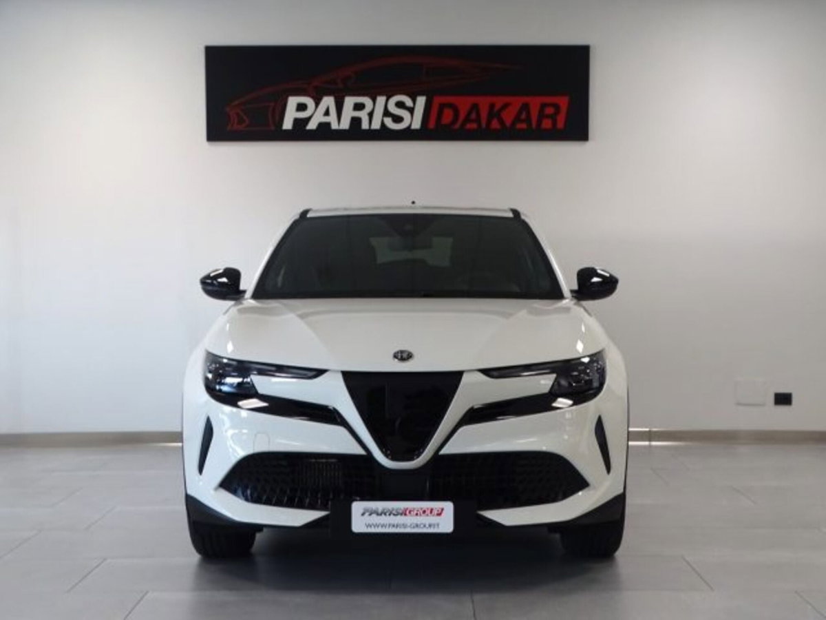 Alfa Romeo Junior elettrica Speciale 156cv (5)