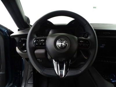 Alfa Romeo Junior elettrica Speciale 156cv (18)