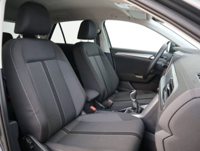 Volkswagen T-Roc 1.0 tsi Life 115cv (11)
