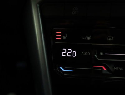 Volkswagen T-Roc 1.0 tsi Life 115cv (20)