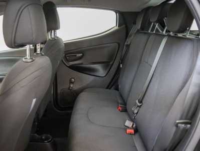 Lancia Ypsilon 1.0 FireFly 5 porte S&S Hybrid Maryne (10)