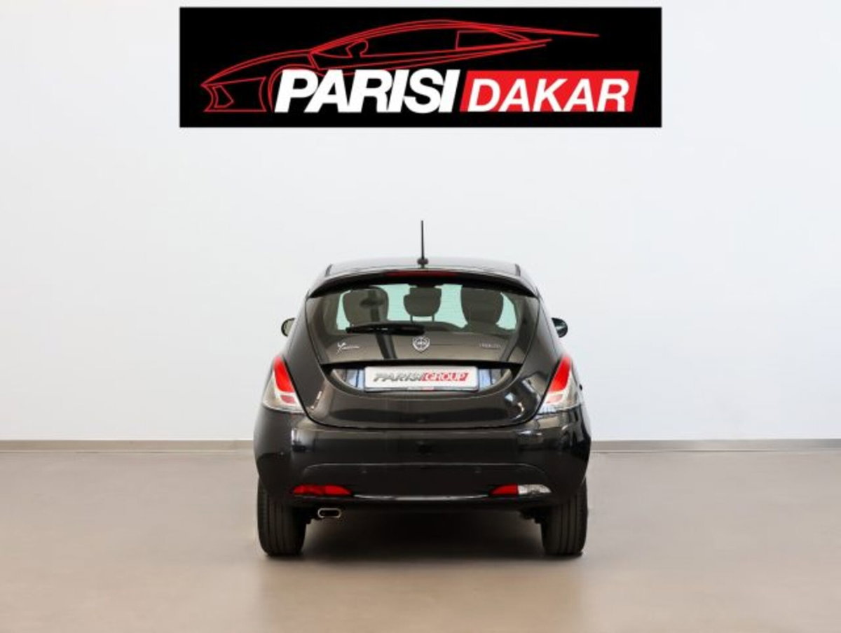 Lancia Ypsilon 1.0 FireFly 5 porte S&S Hybrid Maryne (7)