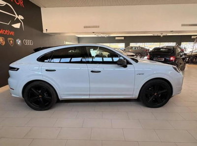 Porsche Cayenne Coupé 3.0 V6 E-Hybrid (4)