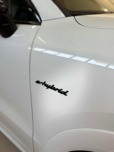 Porsche Cayenne Coupé 3.0 V6 E-Hybrid (9)