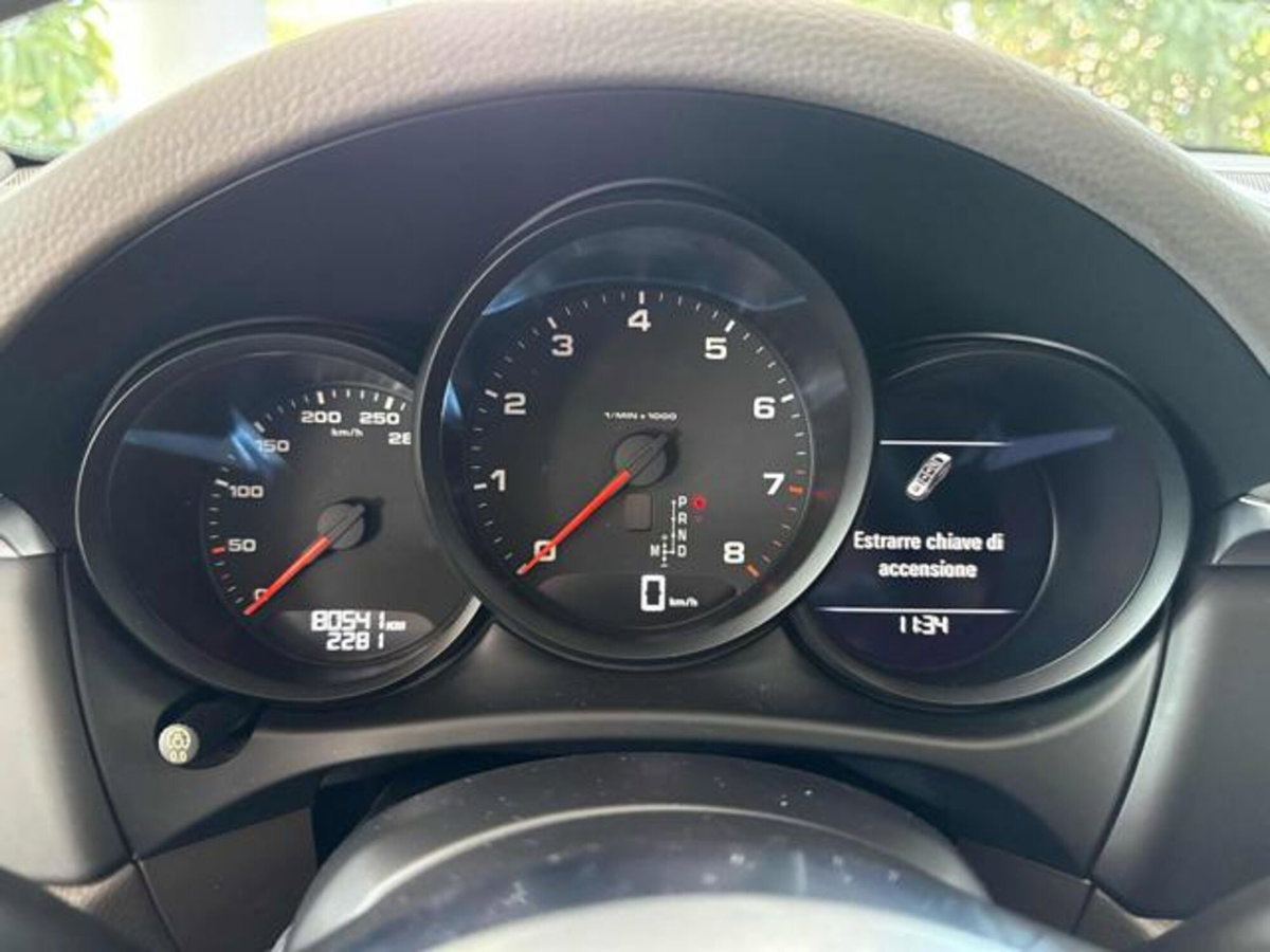 Porsche Macan 2.0 (10)