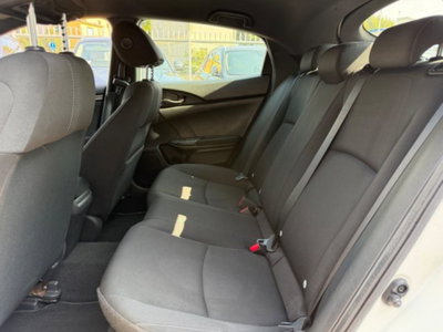Honda Civic 1.6 4 porte Comfort Navi (8)