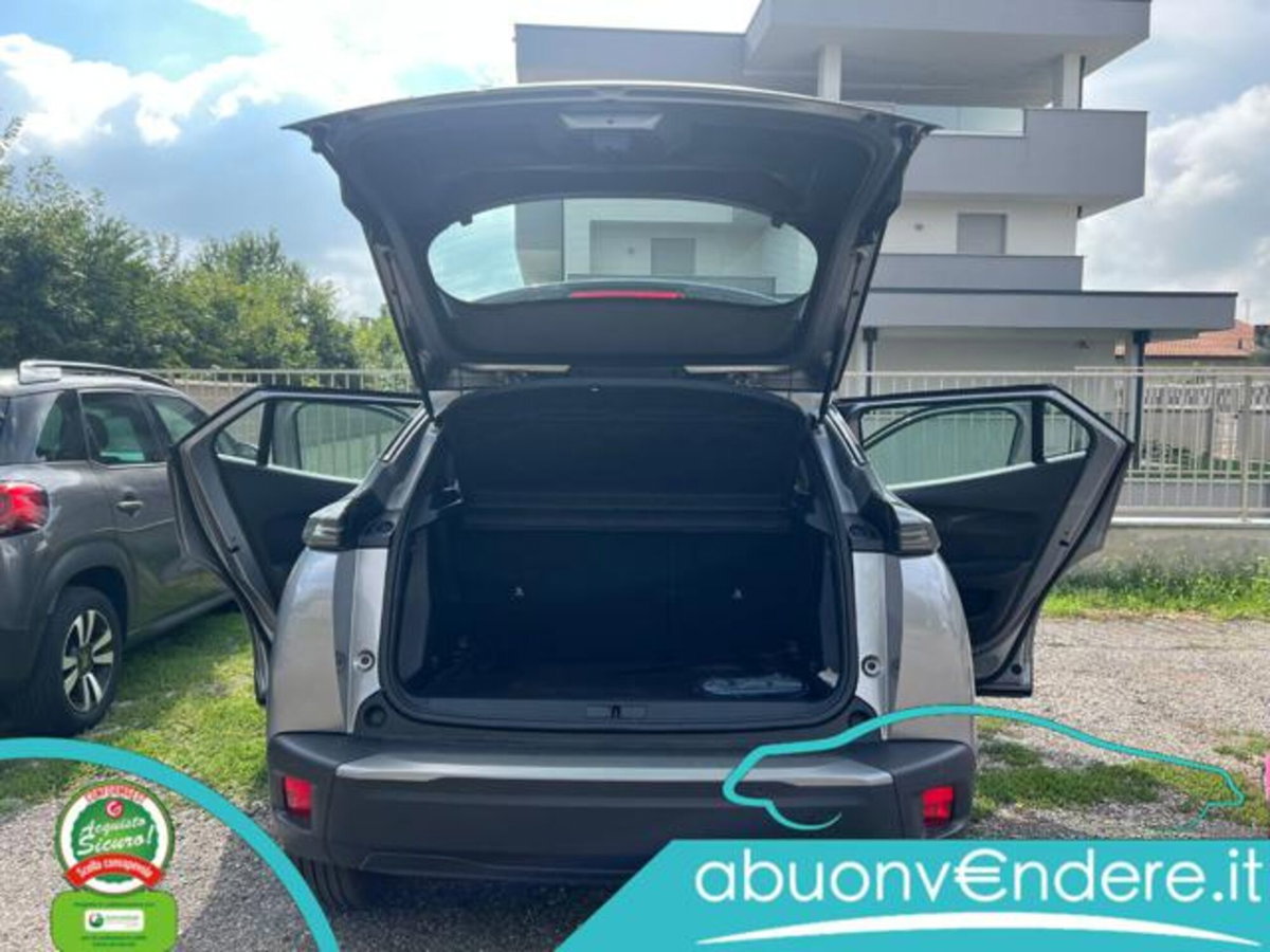 Peugeot 2008 PureTech 100 S&S Allure (14)
