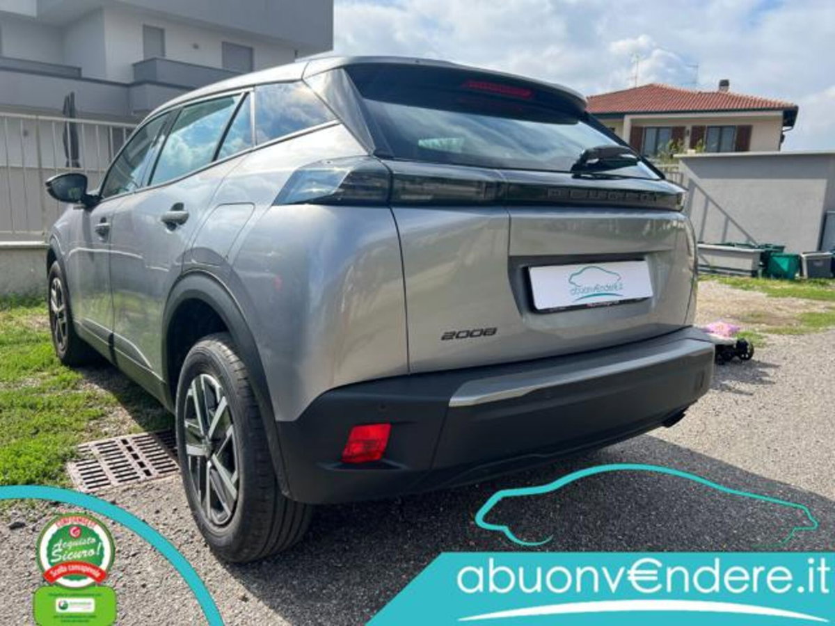 Peugeot 2008 PureTech 100 S&S Allure (6)
