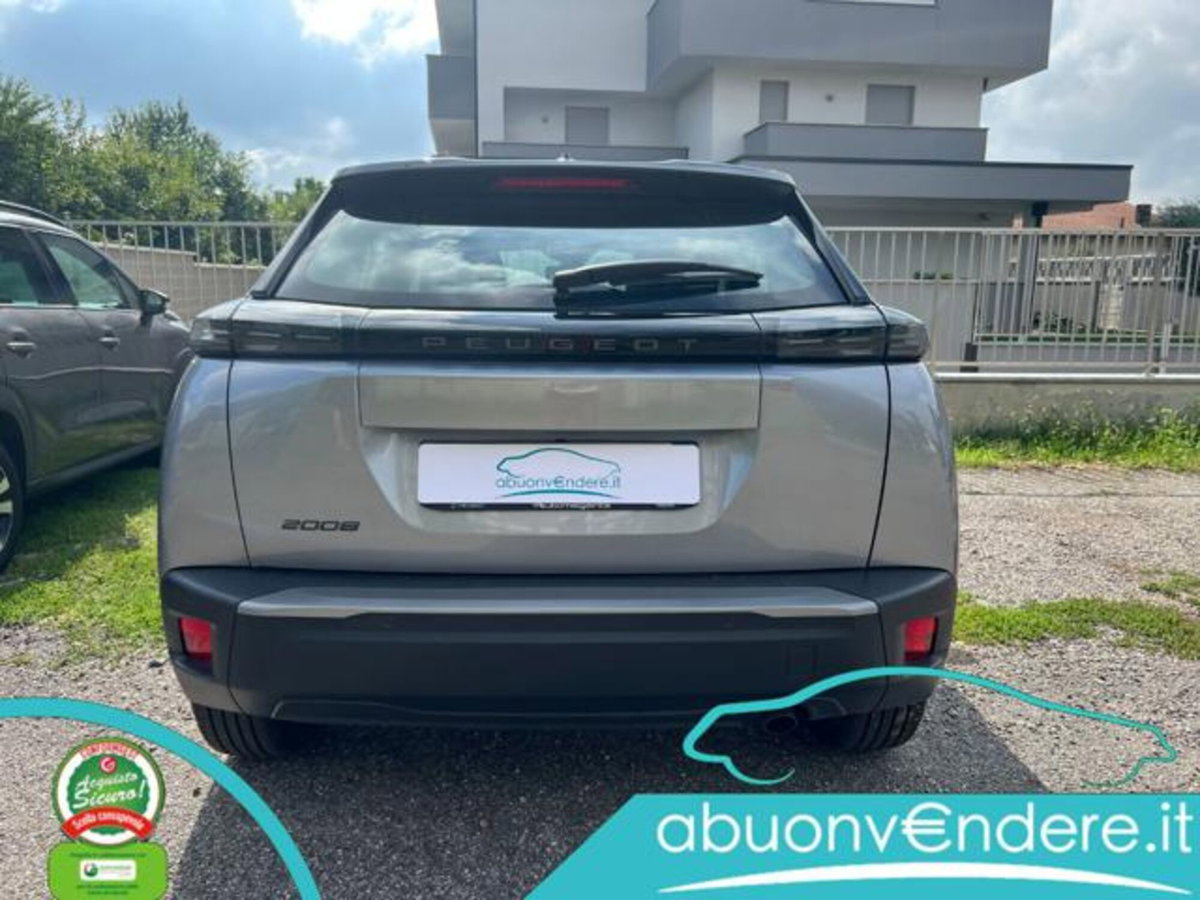 Peugeot 2008 PureTech 100 S&S Allure (7)