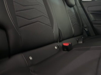 Jeep Avenger 1.2 turbo Summit fwd 100cv (19)