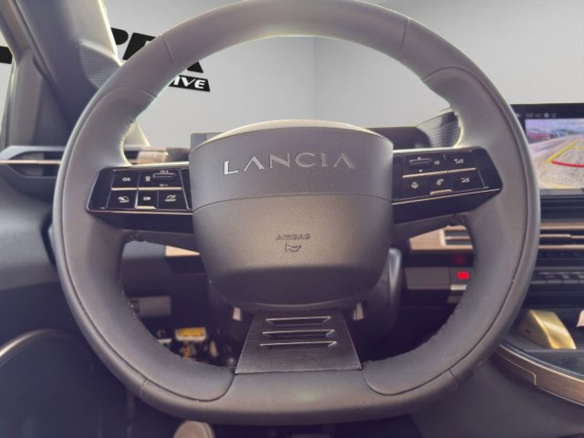 Lancia Ypsilon 1.2 LX 100cv (10)