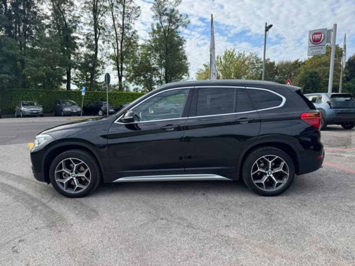 BMW X1 sdrive18d X-Line auto (3)