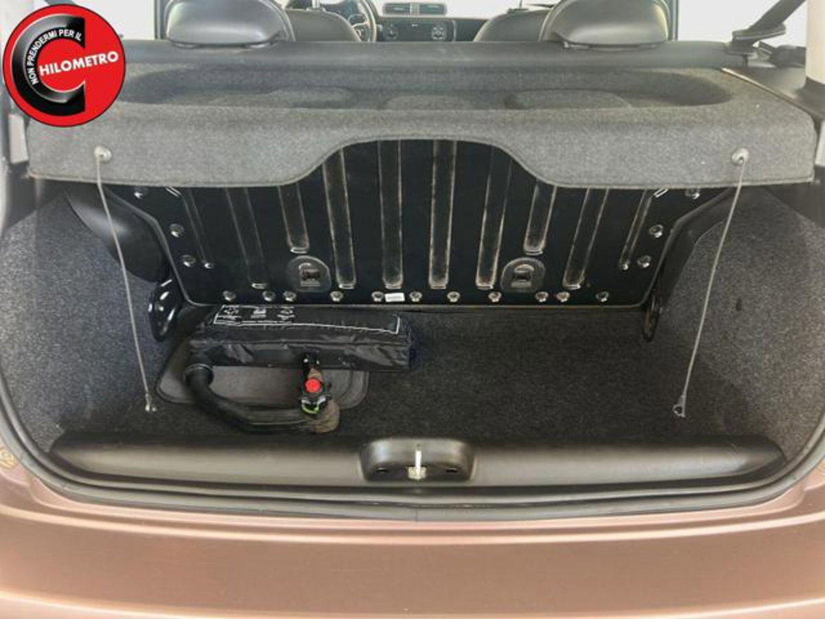 Fiat Panda 1.0 FireFly S&S Hybrid Trussardi (14)