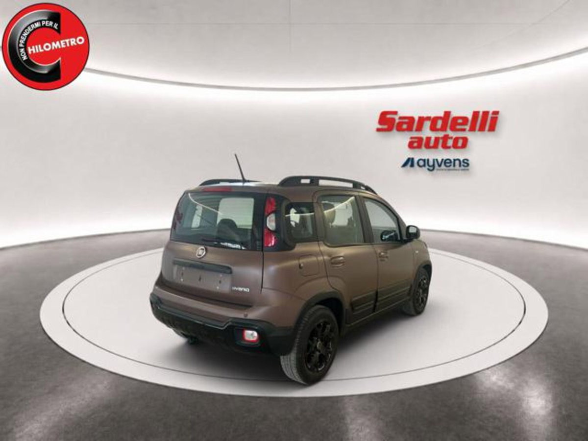 Fiat Panda 1.0 FireFly S&S Hybrid Trussardi (4)