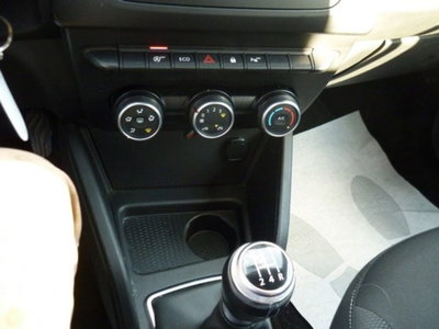 Dacia Duster 1.0 TCe 100 CV ECO-G 4x2 Comfort (14)