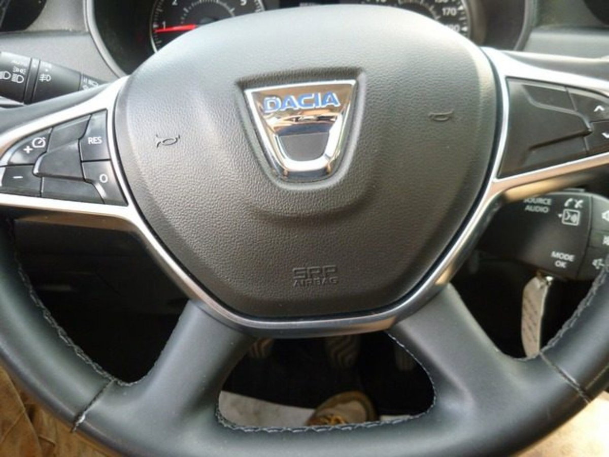 Dacia Duster 1.0 TCe 100 CV ECO-G 4x2 Comfort (15)