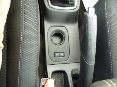 Dacia Duster 1.0 TCe 100 CV ECO-G 4x2 Comfort (16)
