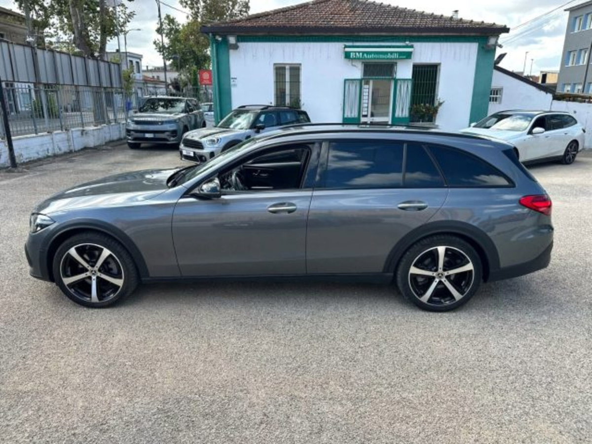Mercedes-Benz Classe C Station Wagon 220 d Mild hybrid 4Matic Premium Pro All-Terrain (11)