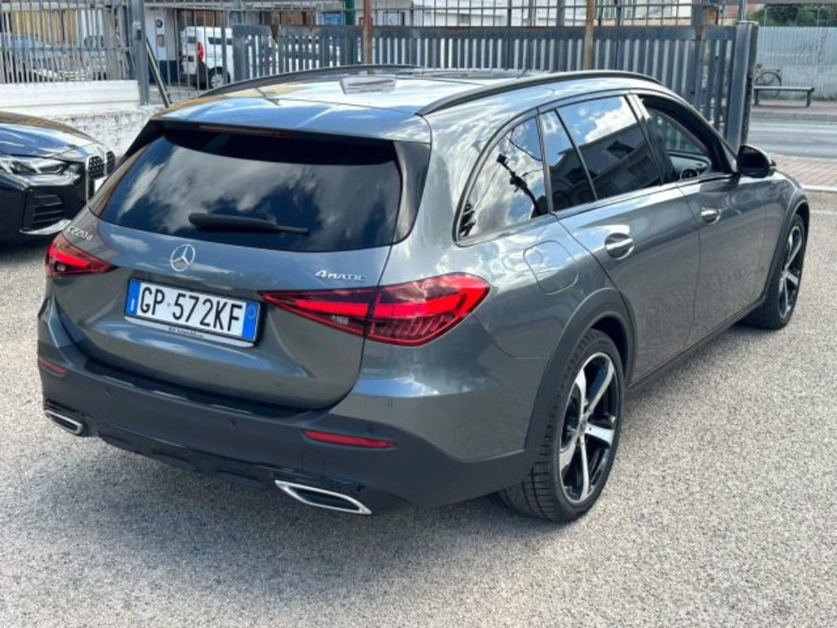 Mercedes-Benz Classe C Station Wagon All-Terrain 220 d mhev Premium Plus 4matic auto (4)