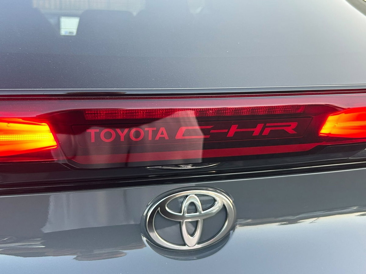 Toyota Toyota C-HR 2.0 phev GR Sport Premiere fwd e-cvt (8)