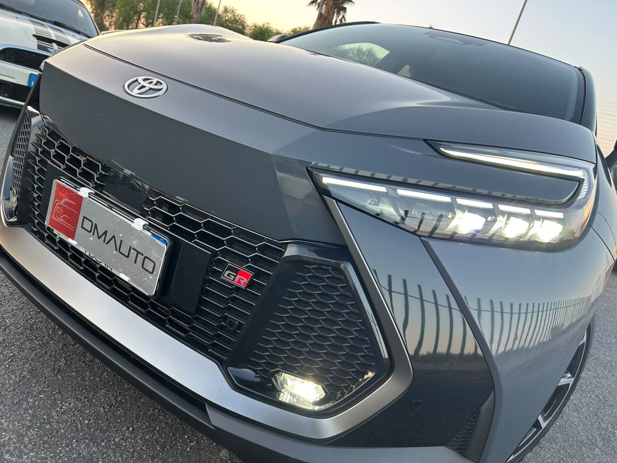 Toyota Toyota C-HR 2.0 phev GR Sport Premiere fwd e-cvt (9)