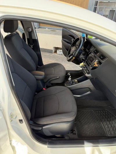 Kia Rio 1.4 CRDi 5p. Cool (14)
