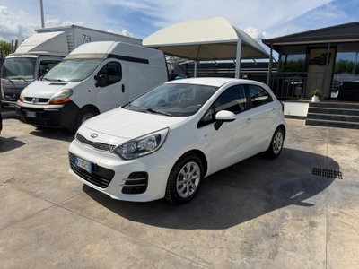 Kia Rio 1.4 CRDi 5p. Cool (2)