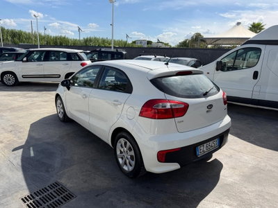 Kia Rio 1.4 CRDi 5p. Cool (4)