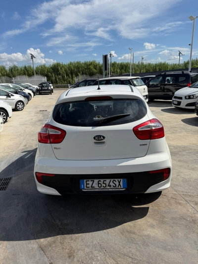 Kia Rio 1.4 CRDi 5p. Cool (5)
