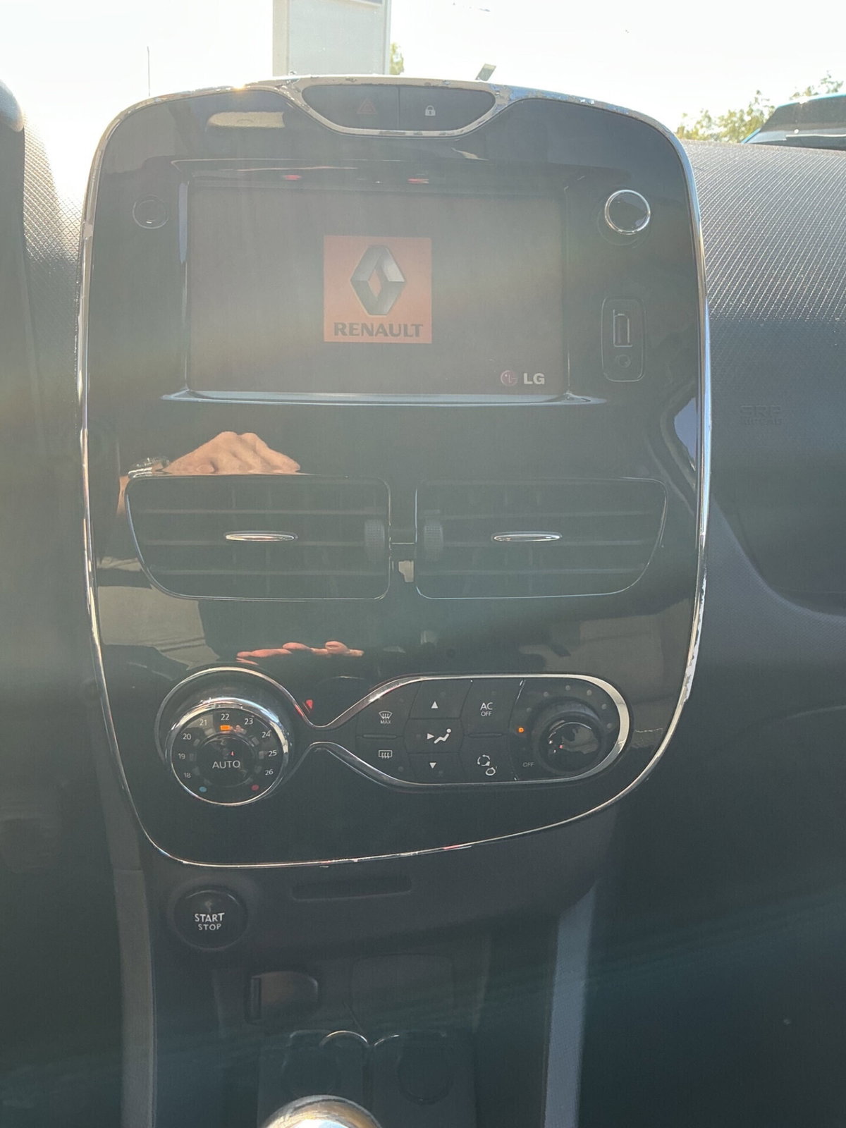 Renault Clio 1.5 dCi 8V 75CV 5 porte Costume National (15)