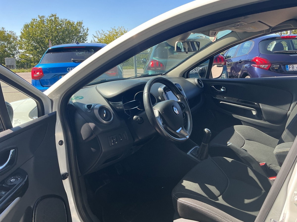 Renault Clio 1.5 dCi 8V 75CV 5 porte Costume National (10)